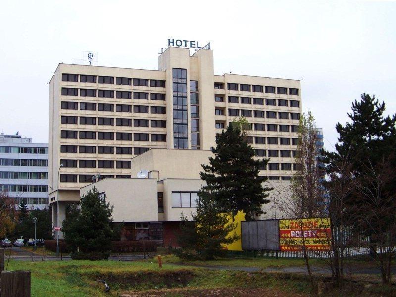 Hotel Ilf Prague Extérieur photo