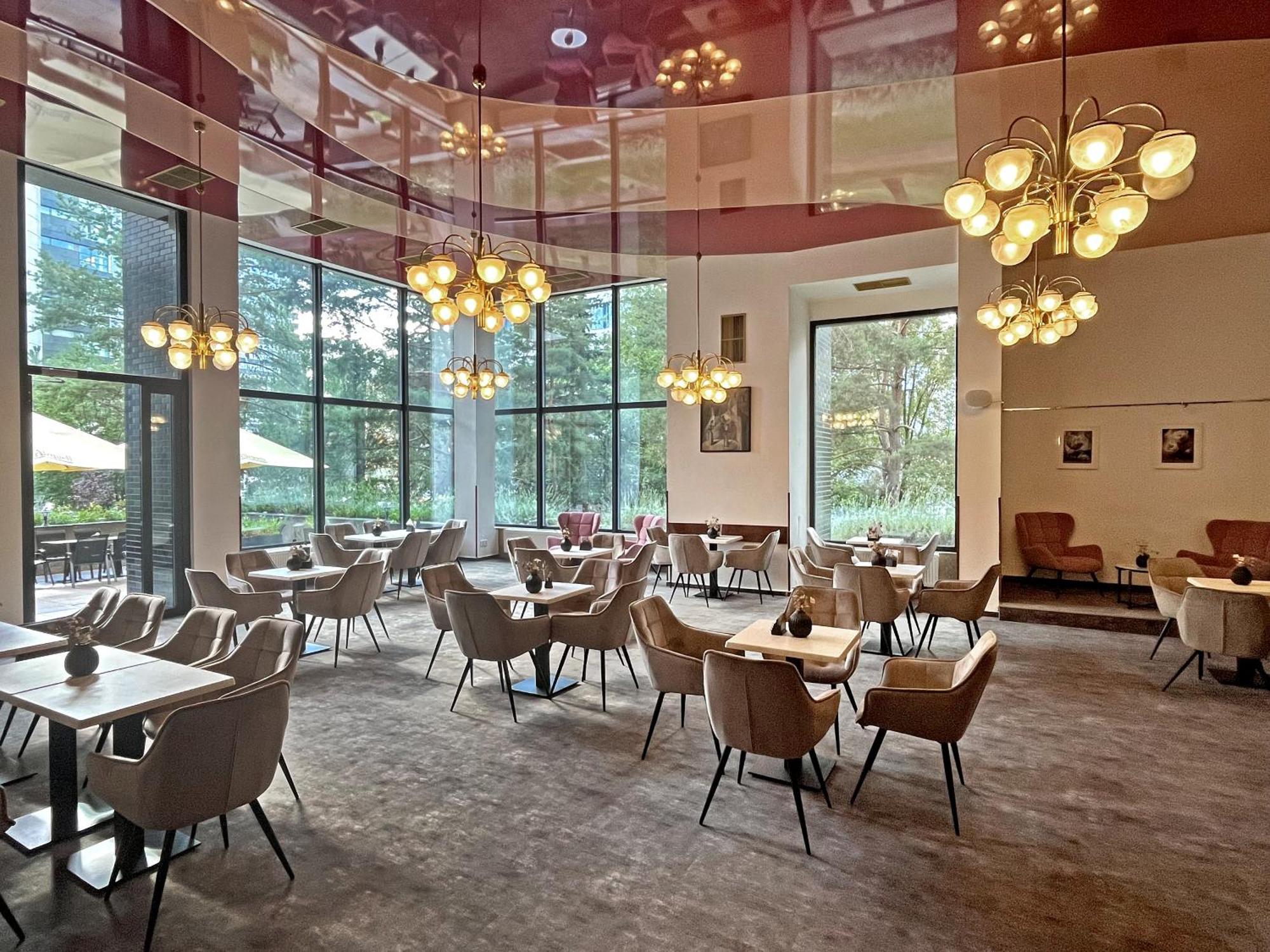 Hotel Ilf Prague Extérieur photo